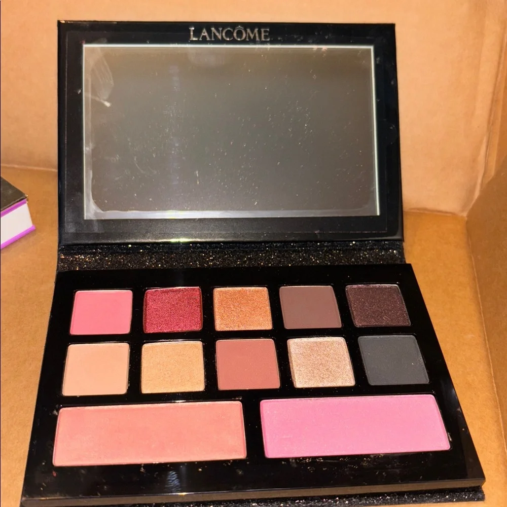 Lancome Black Glitter eyeshadow palette